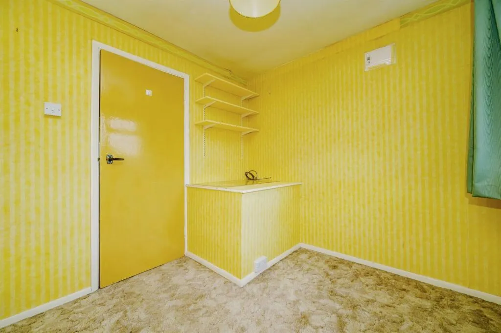 3 bed End of Terrace