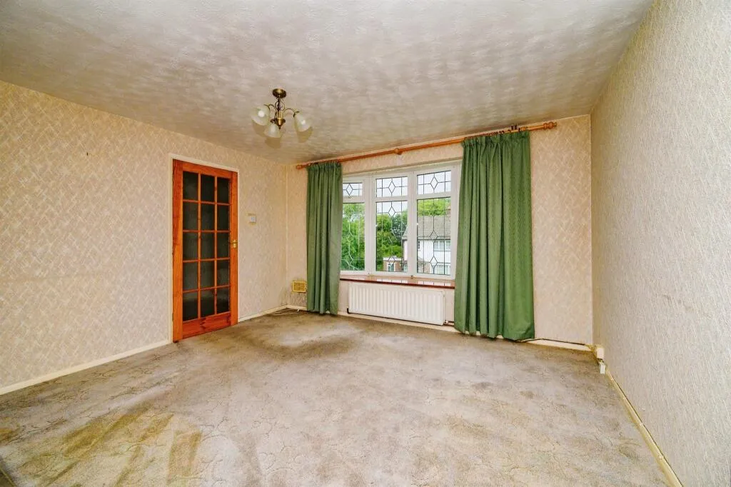3 bed End of Terrace