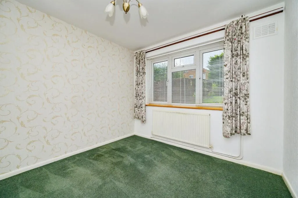 3 bed End of Terrace