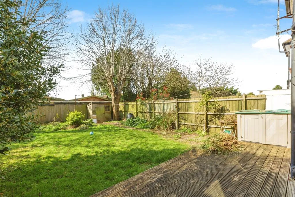 4 bed Detached