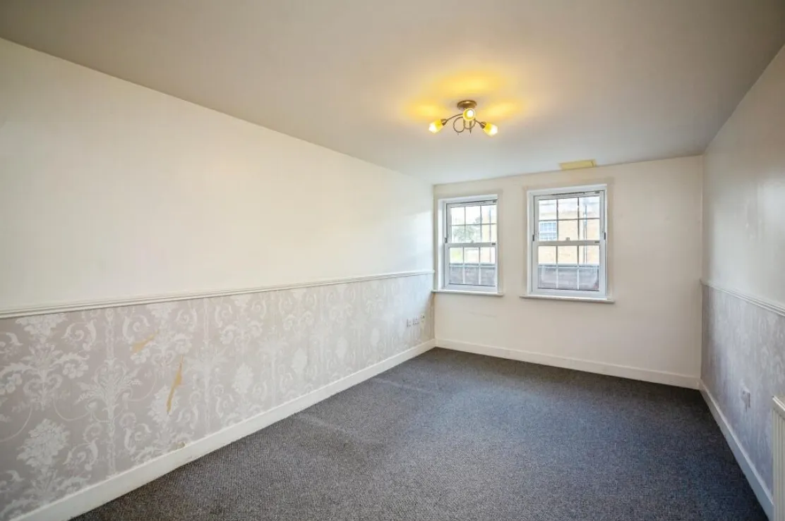 2 bed House