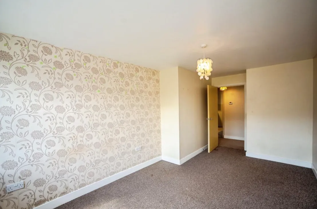 2 bed House