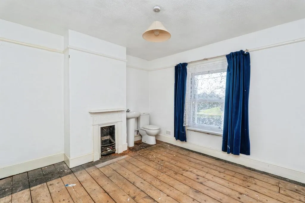 3 bed Detached