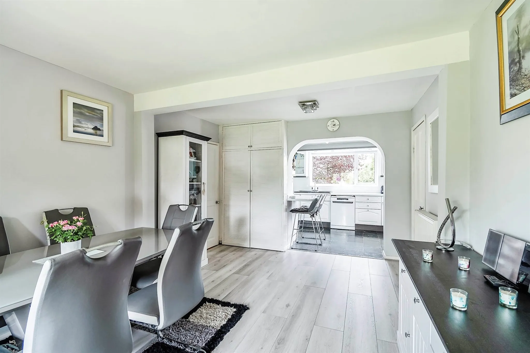 4 bed Semi-Detached