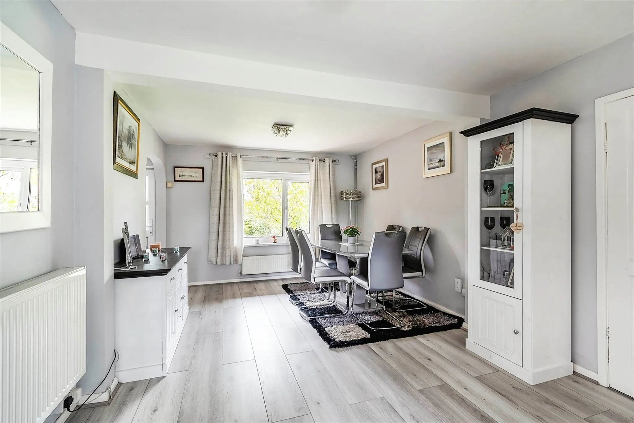 4 bed Semi-Detached