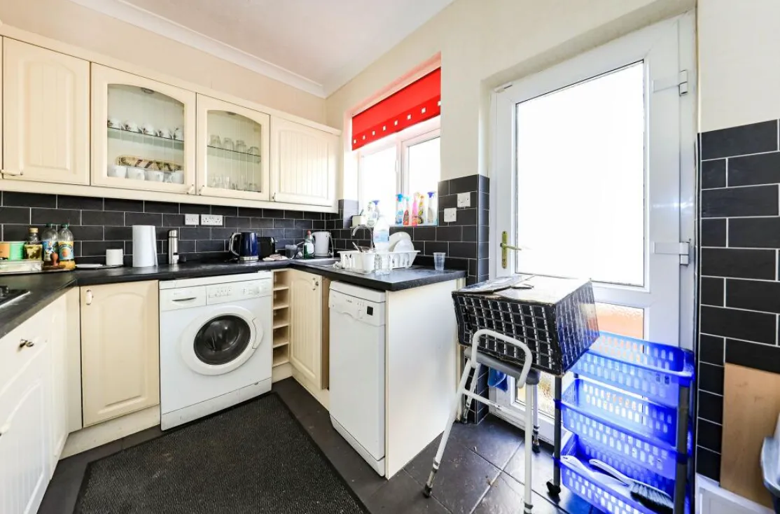 2 bed Semi-Detached Bungalow