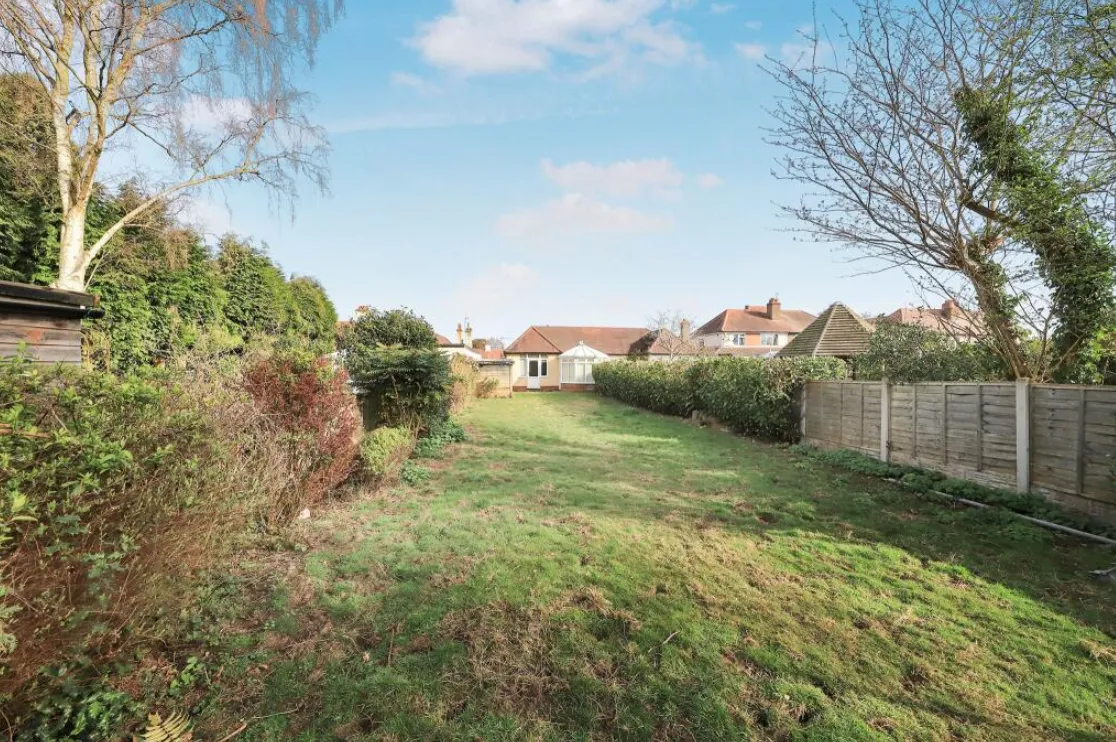 2 bed Semi-Detached Bungalow