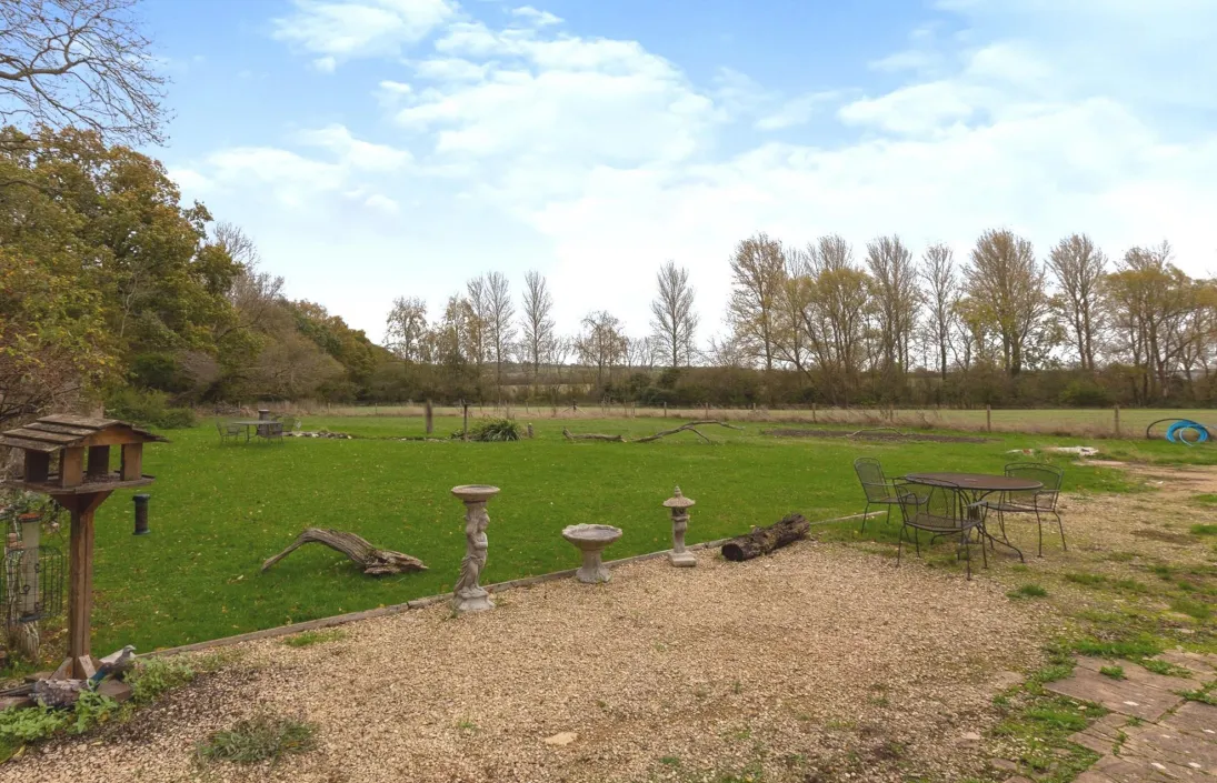 5 bed Barn Conversion