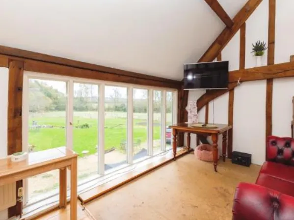 5 bed Barn Conversion