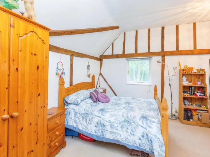 5 bed Barn Conversion