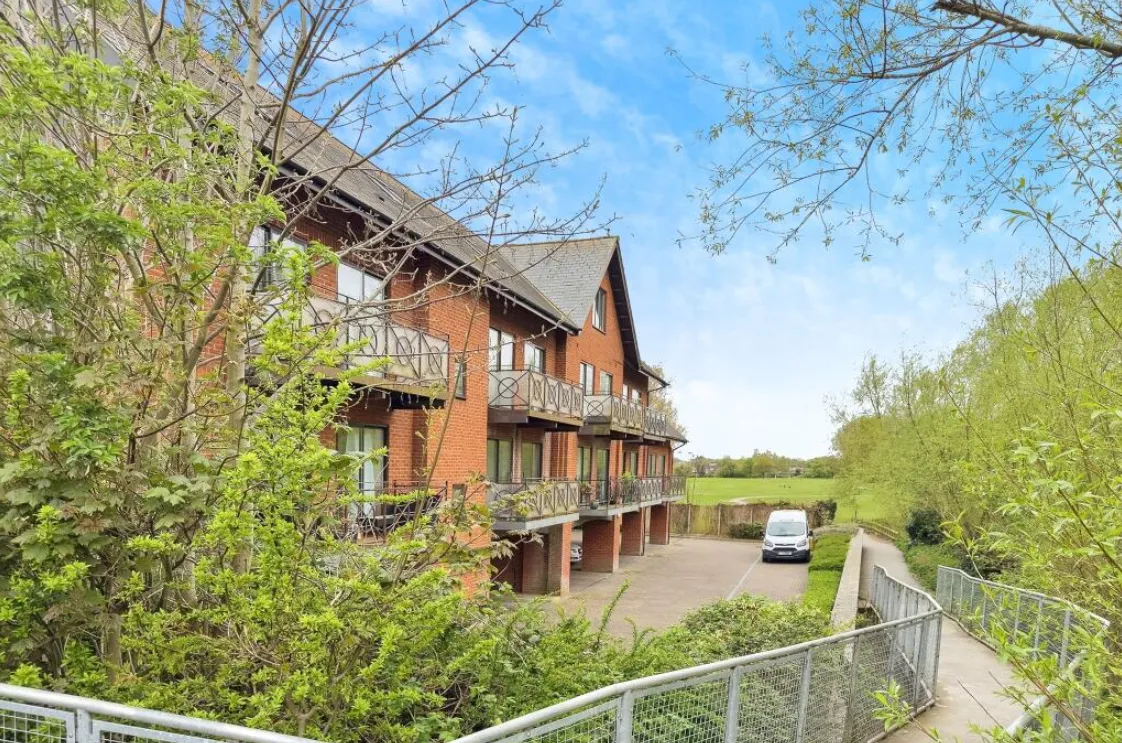 2 bed Apartment
