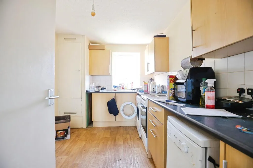 2 bed Ground Flat