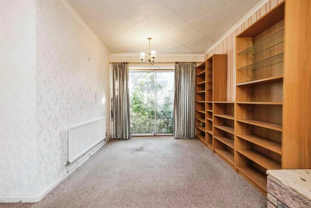 3 bed Terraced