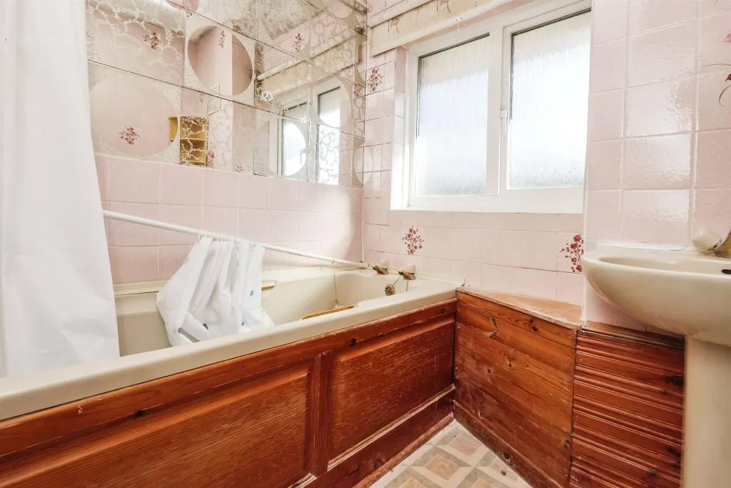 3 bed Terraced