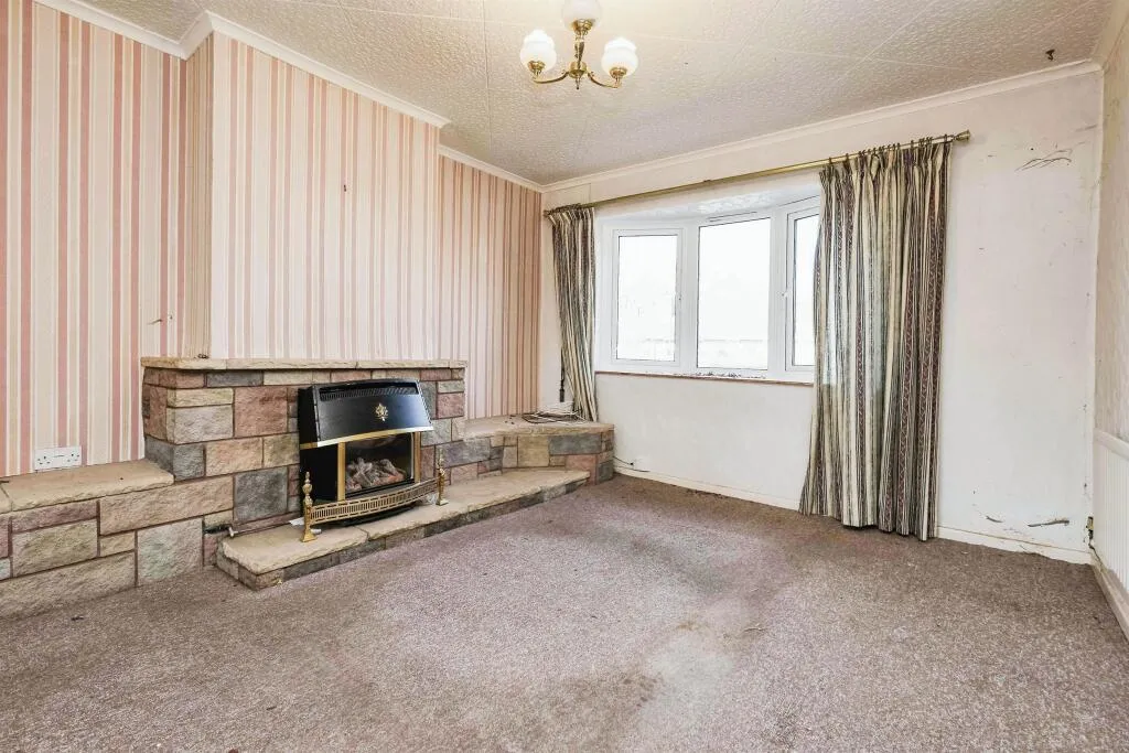 3 bed Terraced