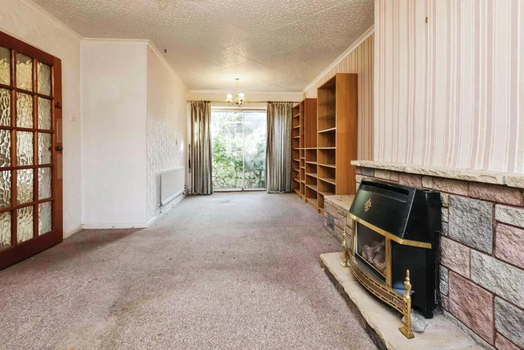 3 bed Terraced