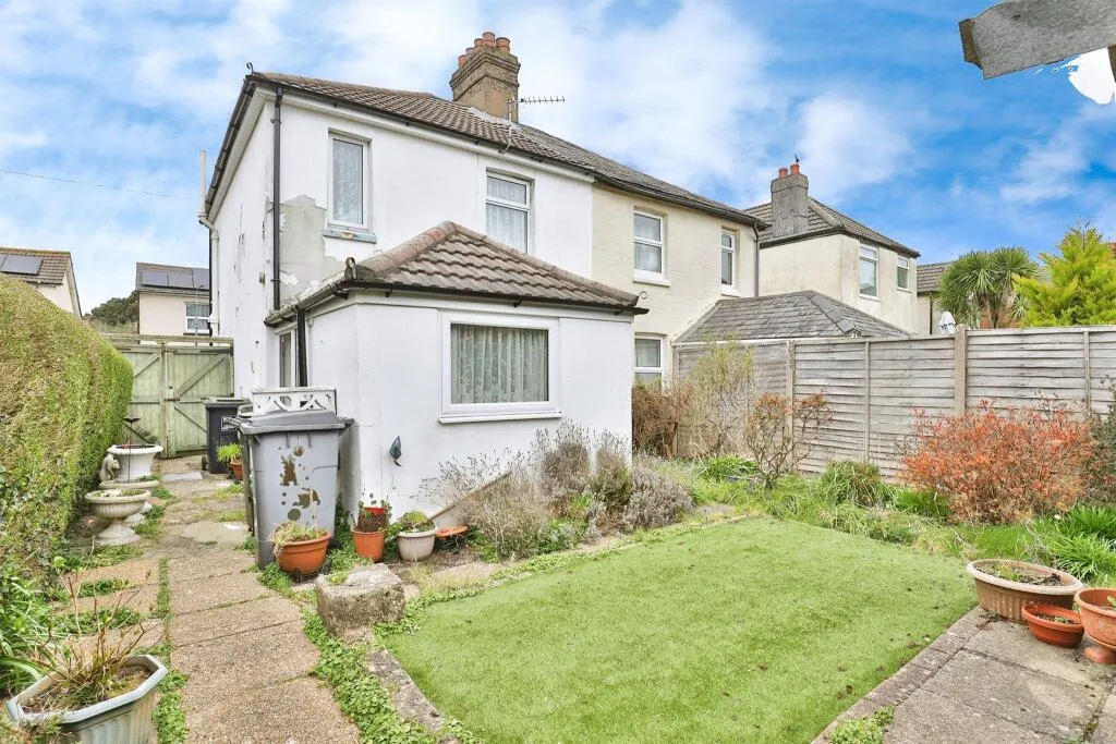 2 bed Semi-Detached