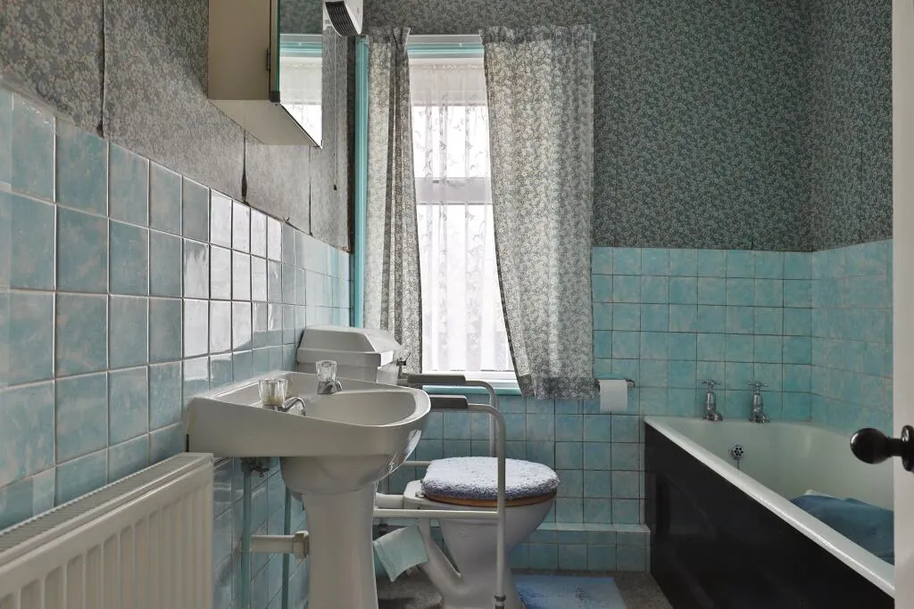 2 bed Semi-Detached