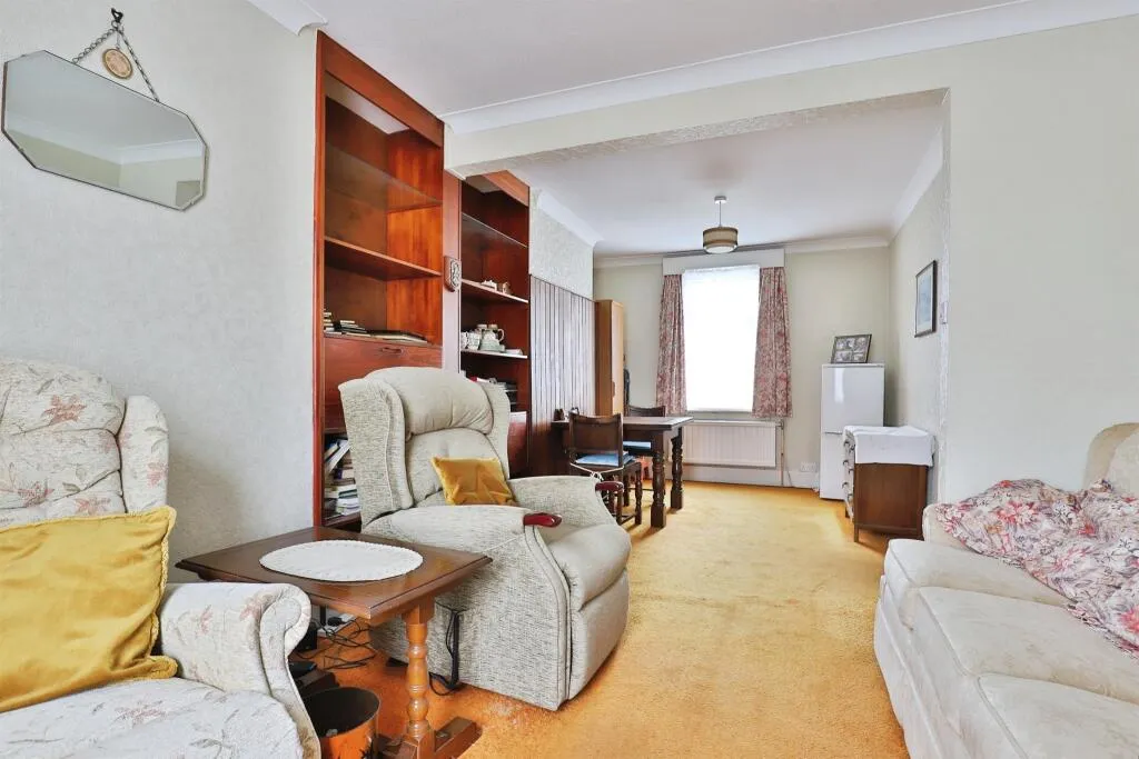 2 bed Semi-Detached