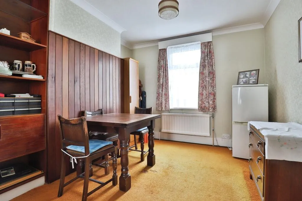 2 bed Semi-Detached