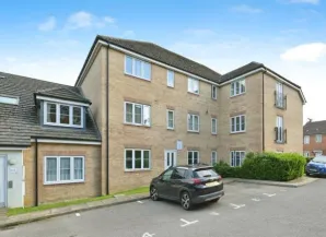 2 bed Ground Flat