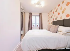 2 bed Ground Flat