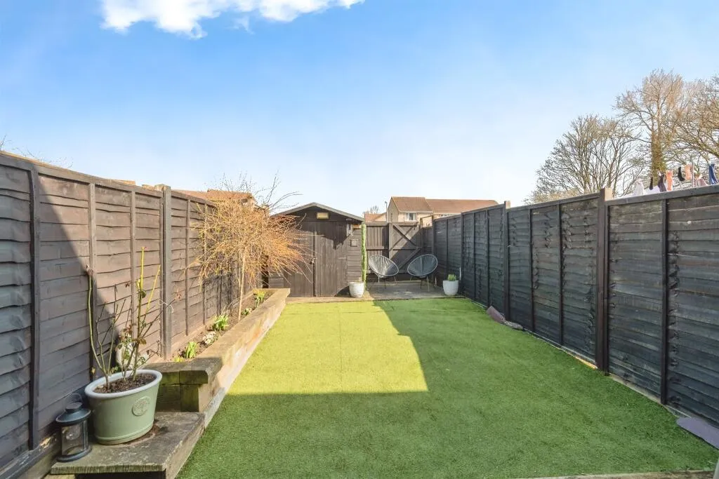 2 bed End of Terrace