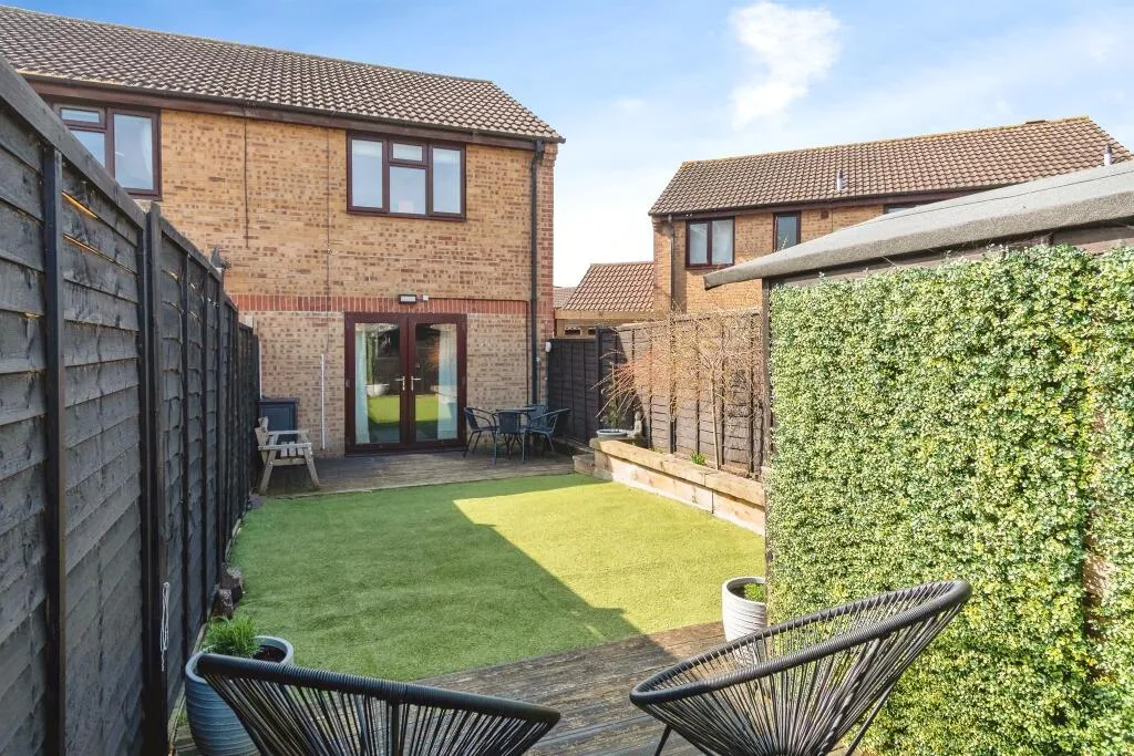 2 bed End of Terrace