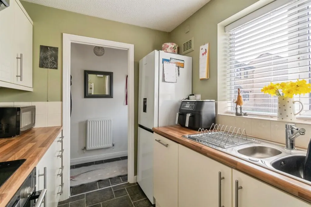 2 bed End of Terrace
