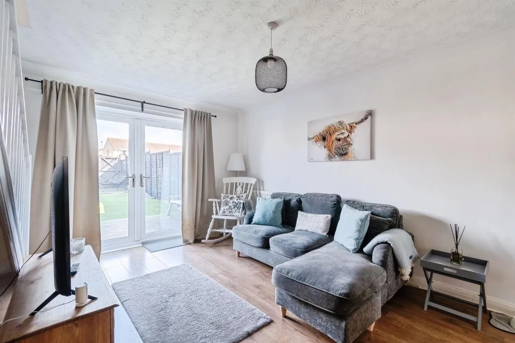 2 bed End of Terrace