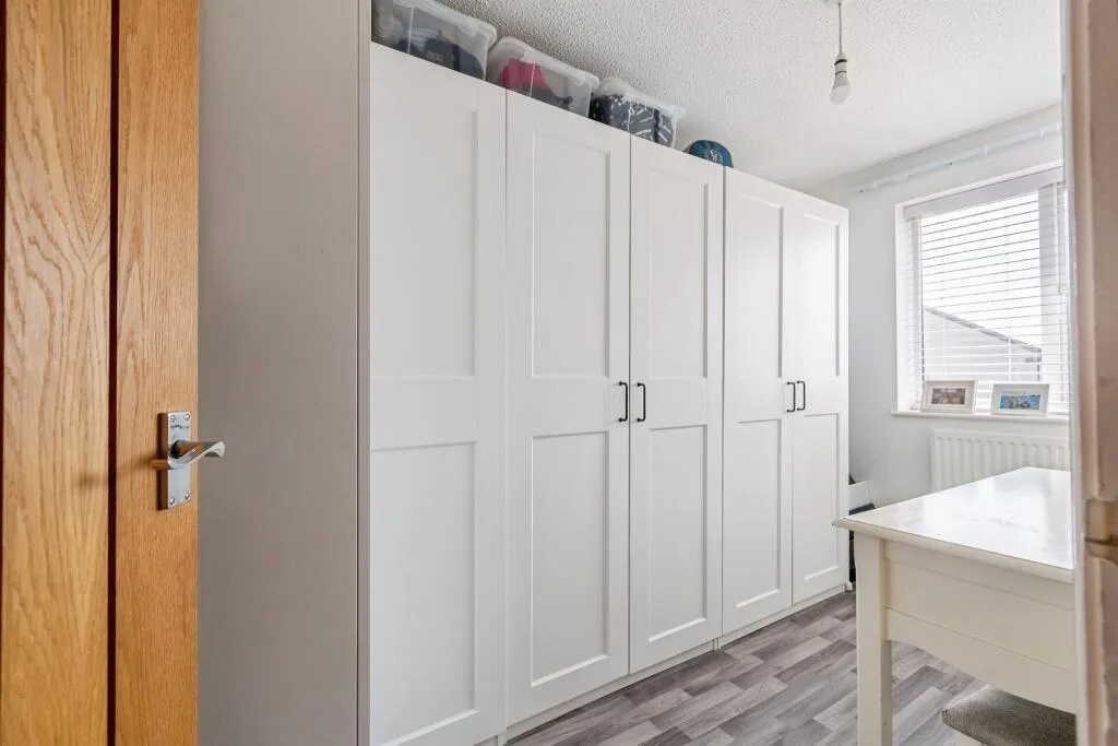 2 bed End of Terrace