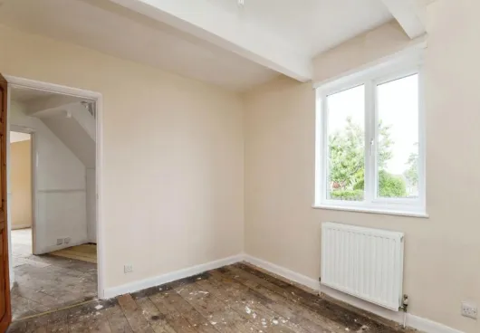 3 bed End of Terrace