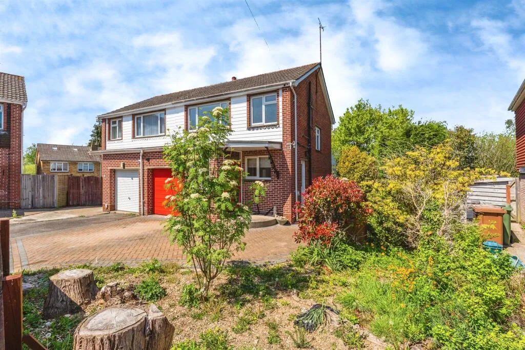 3 bed Semi-Detached