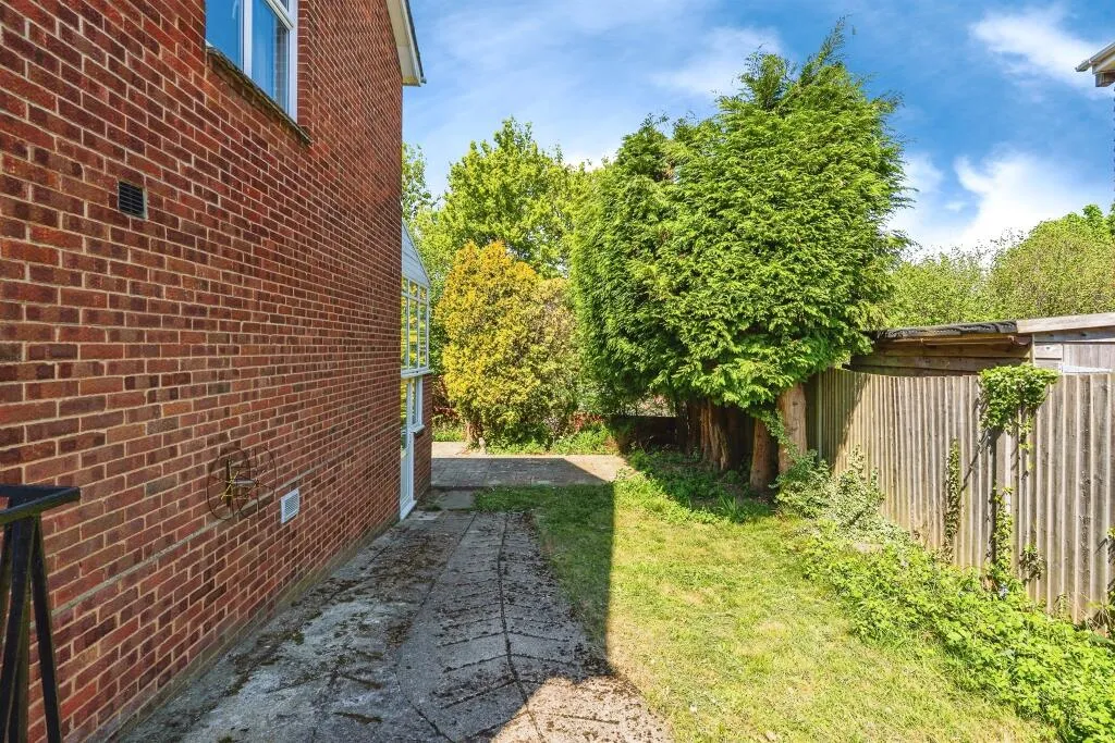 3 bed Semi-Detached