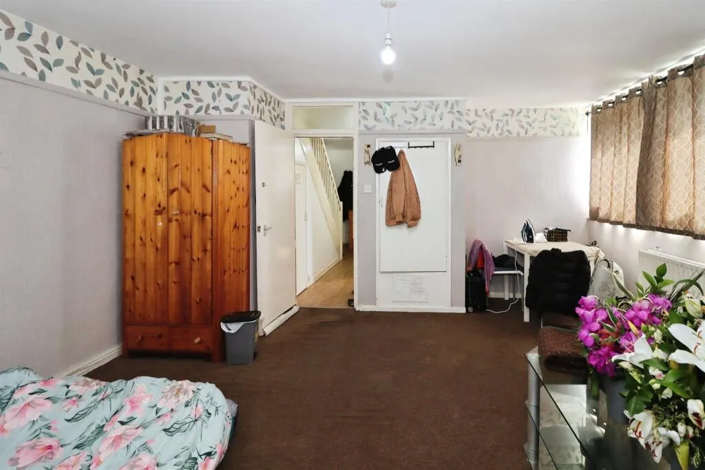 2 bed Apartment