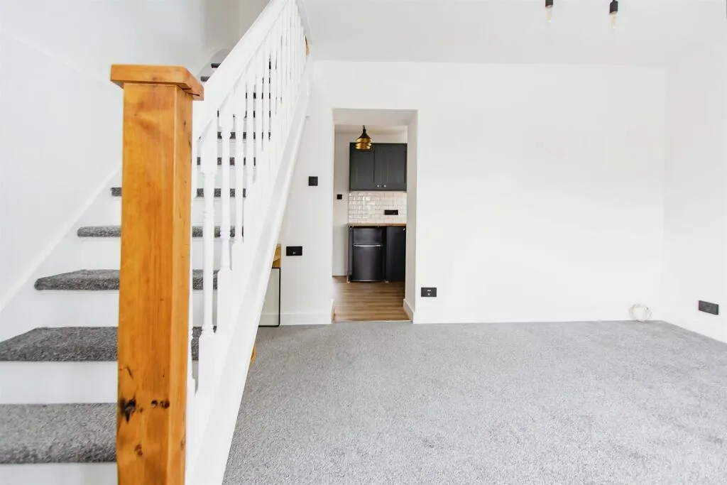 2 bed Terraced