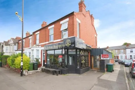 4 bed Mixed Use