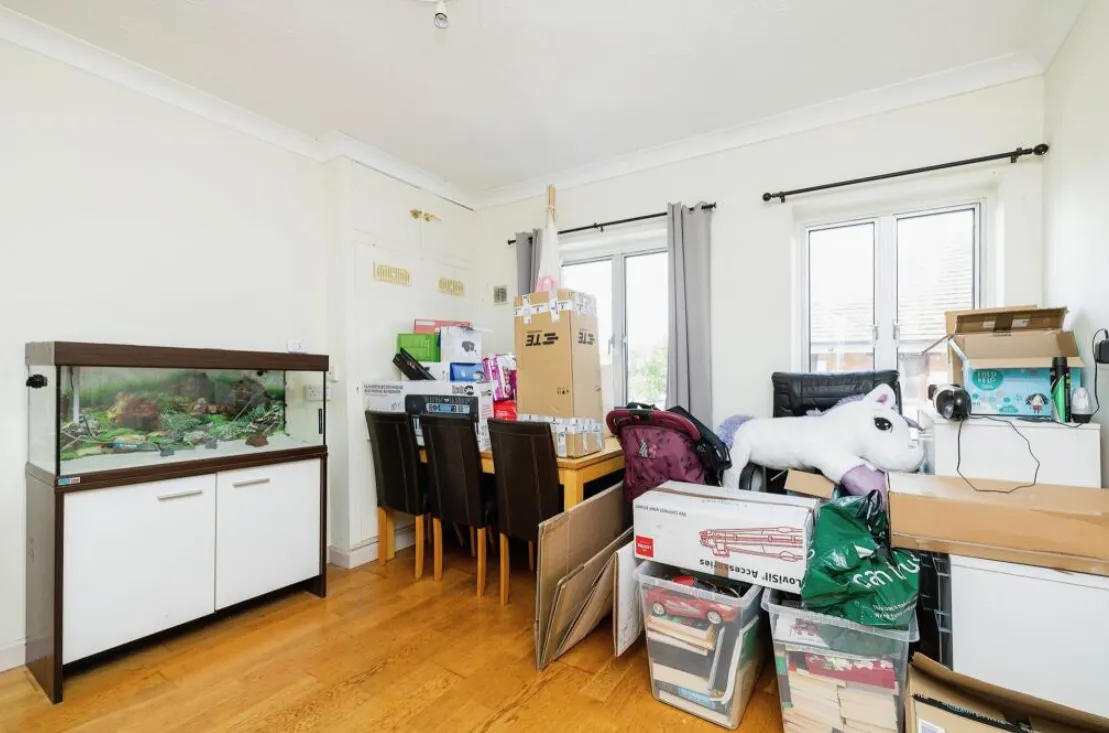 3 bed End of Terrace