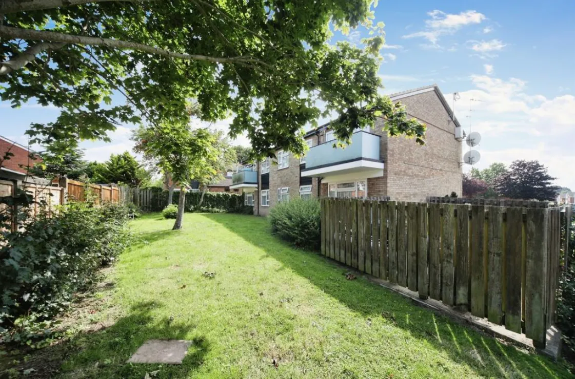 1 bed Maisonette