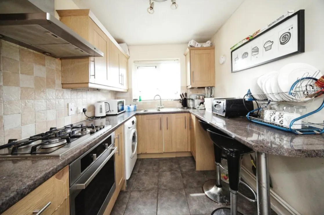 1 bed Maisonette