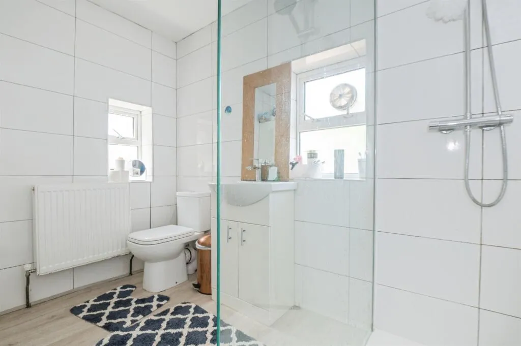 3 bed Terraced