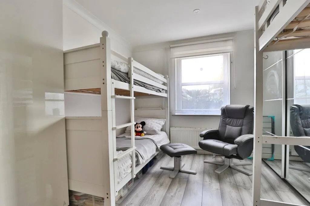 2 bed Apartment