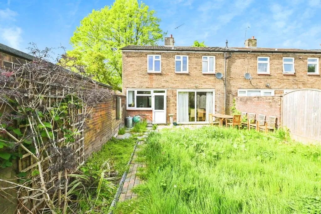 4 bed End of Terrace
