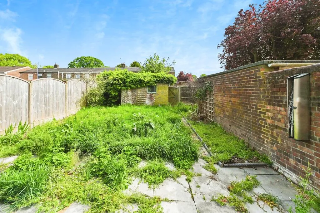 4 bed End of Terrace