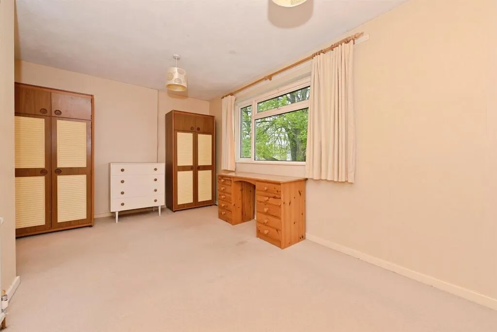 4 bed End of Terrace