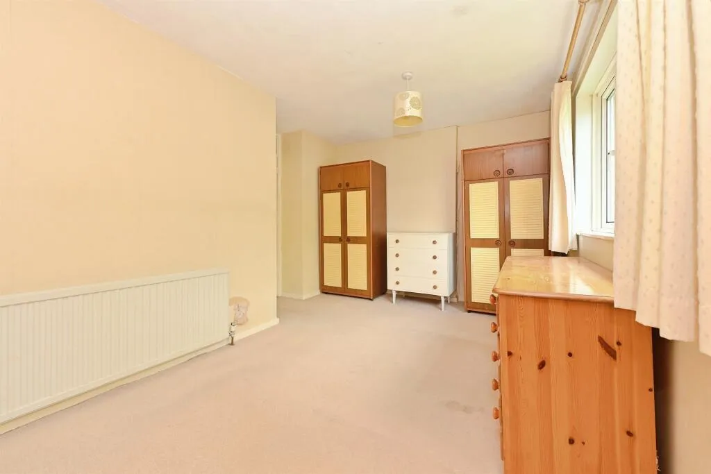 4 bed End of Terrace