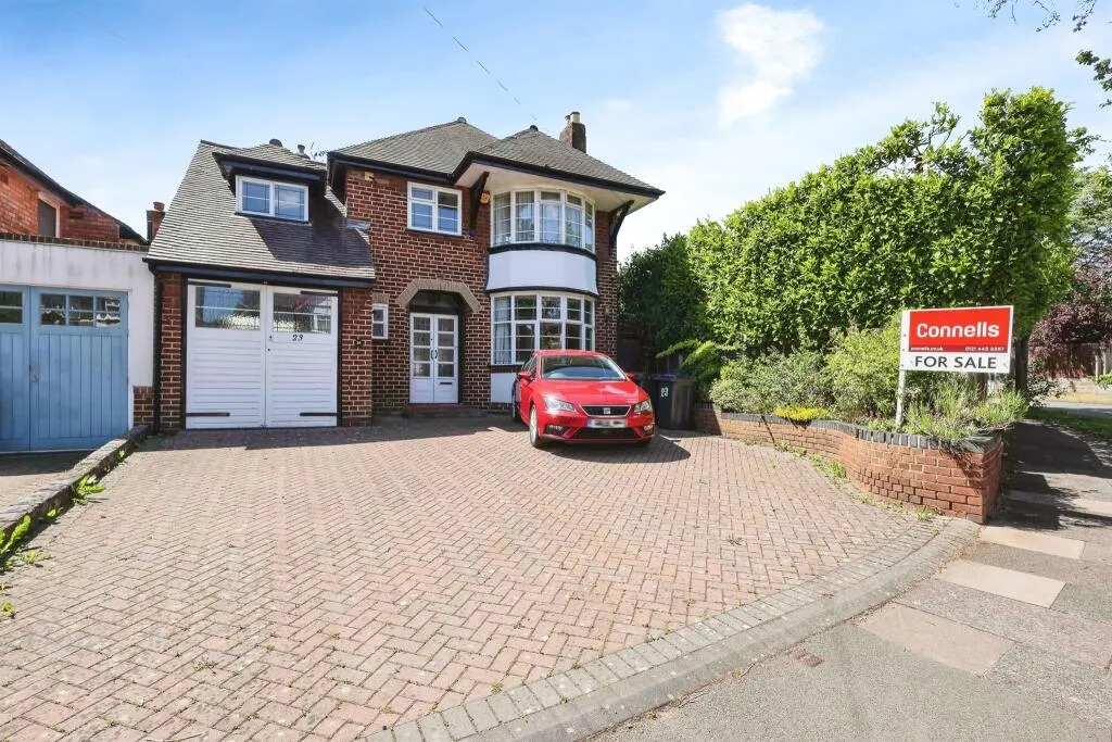 4 bed Detached