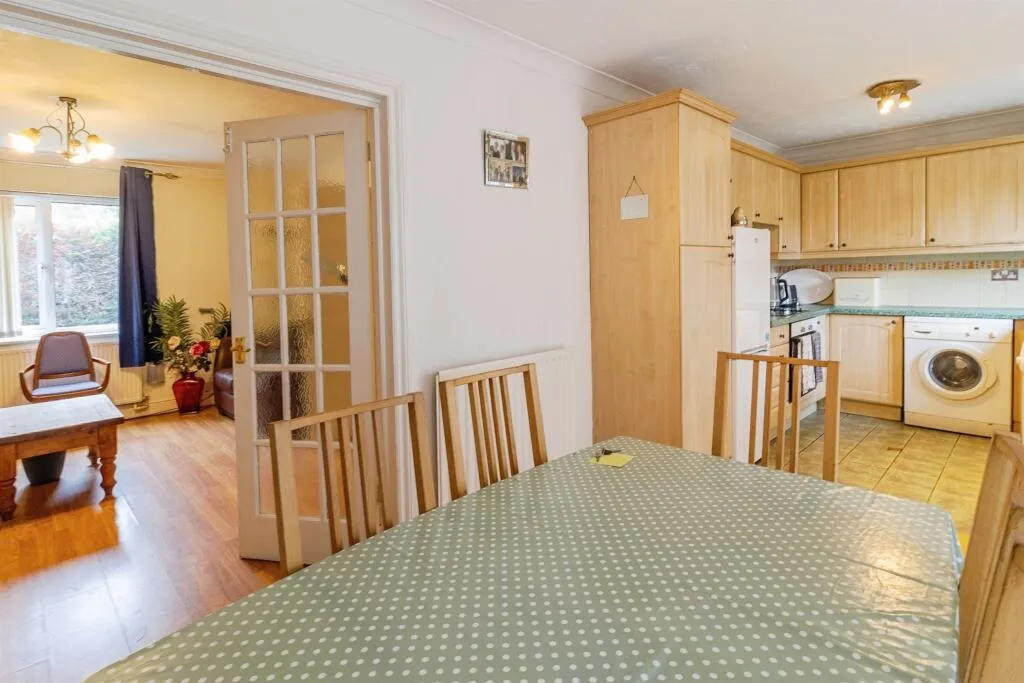3 bed Terraced