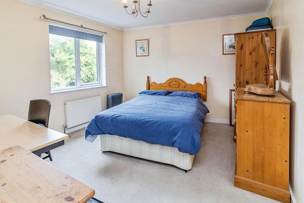 3 bed Terraced