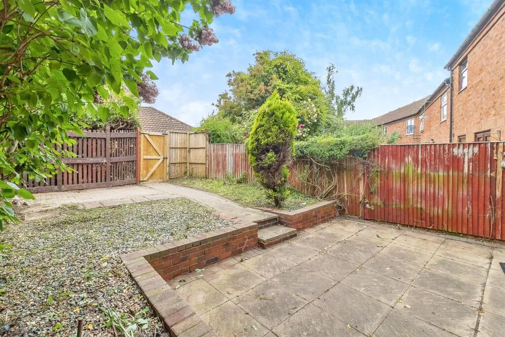3 bed Terraced